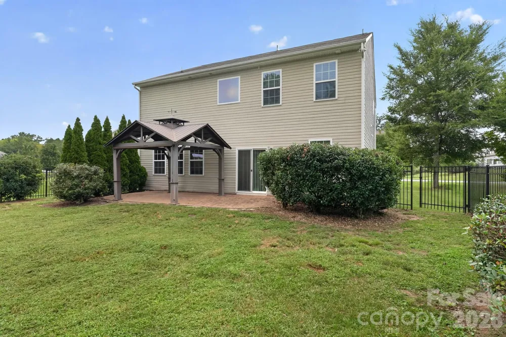 8224 Kelburn Lane Charlotte, NC 28273