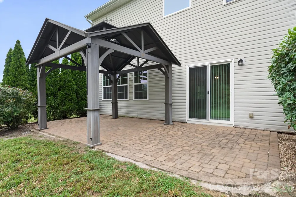 8224 Kelburn Lane Charlotte, NC 28273