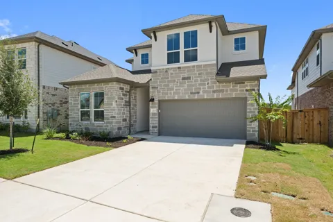 211 Craigends Yew Lane