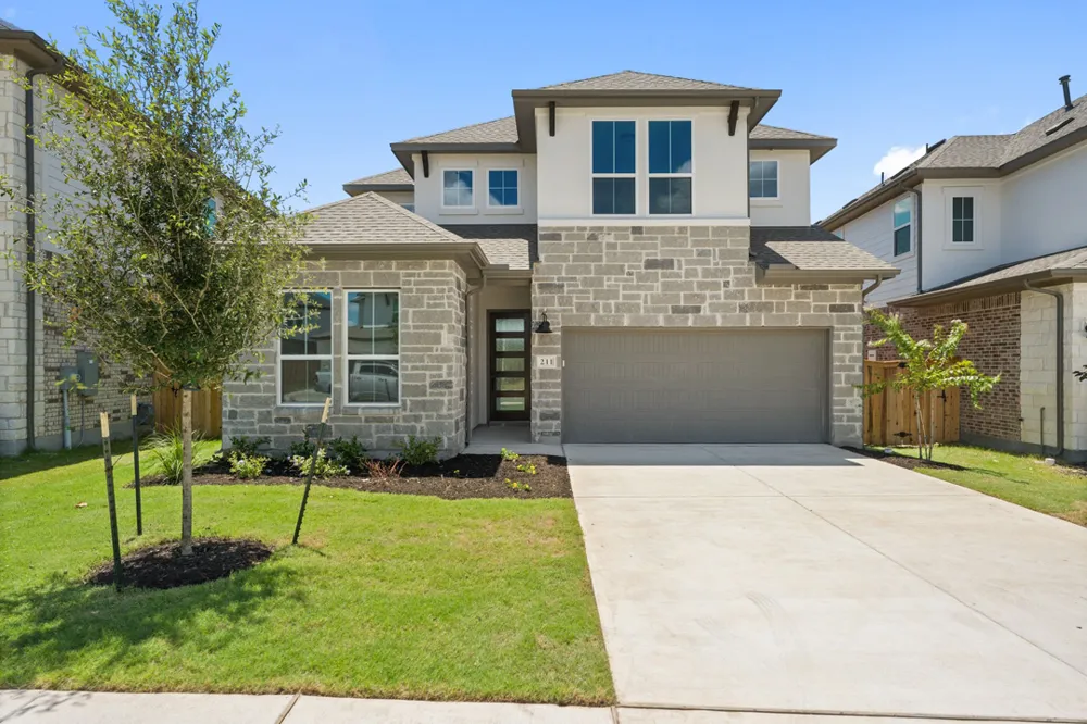 211 Craigends Yew Lane Dripping Springs, TX 78620