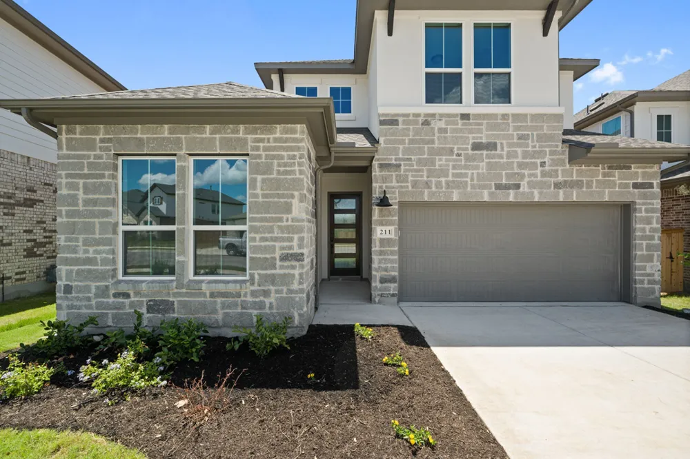 211 Craigends Yew Lane Dripping Springs, TX 78620