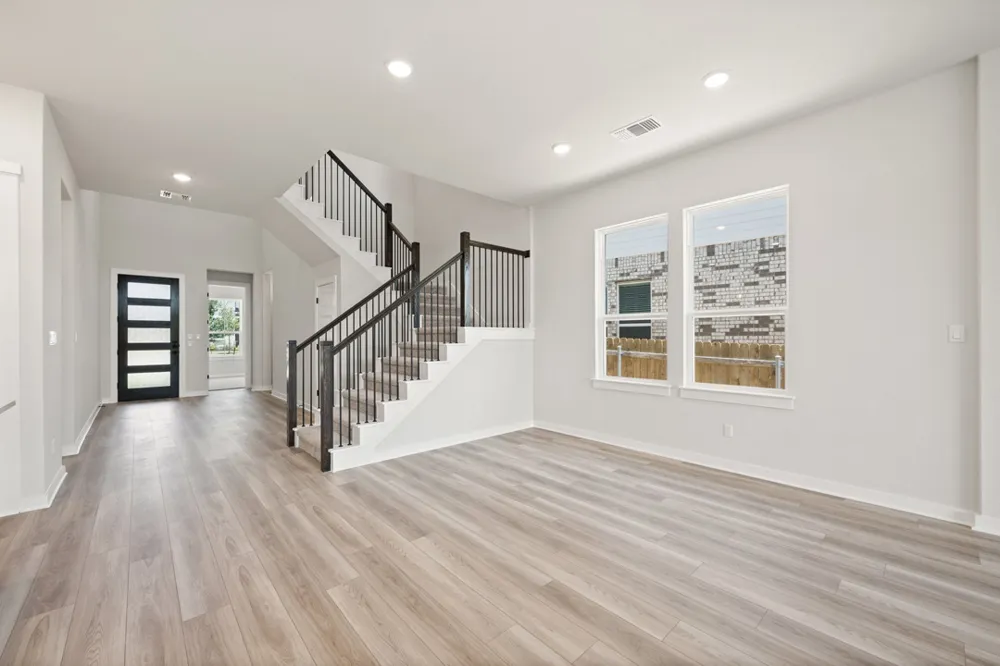 211 Craigends Yew Lane Dripping Springs, TX 78620