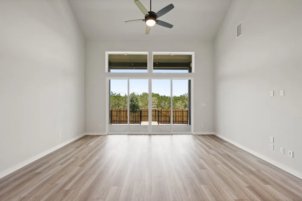 211 Craigends Yew Lane Dripping Springs, TX 78620