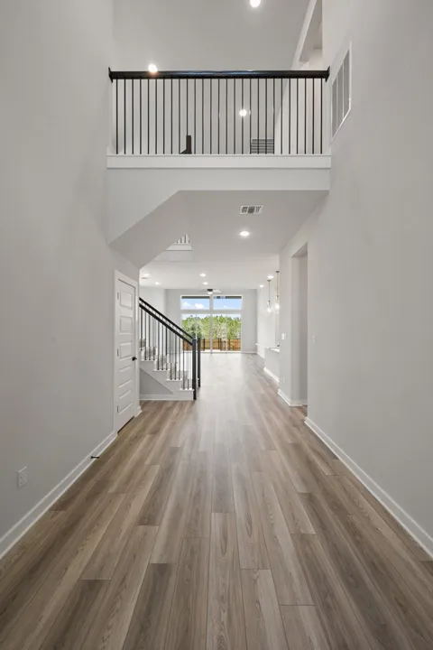 211 Craigends Yew Lane Dripping Springs, TX 78620
