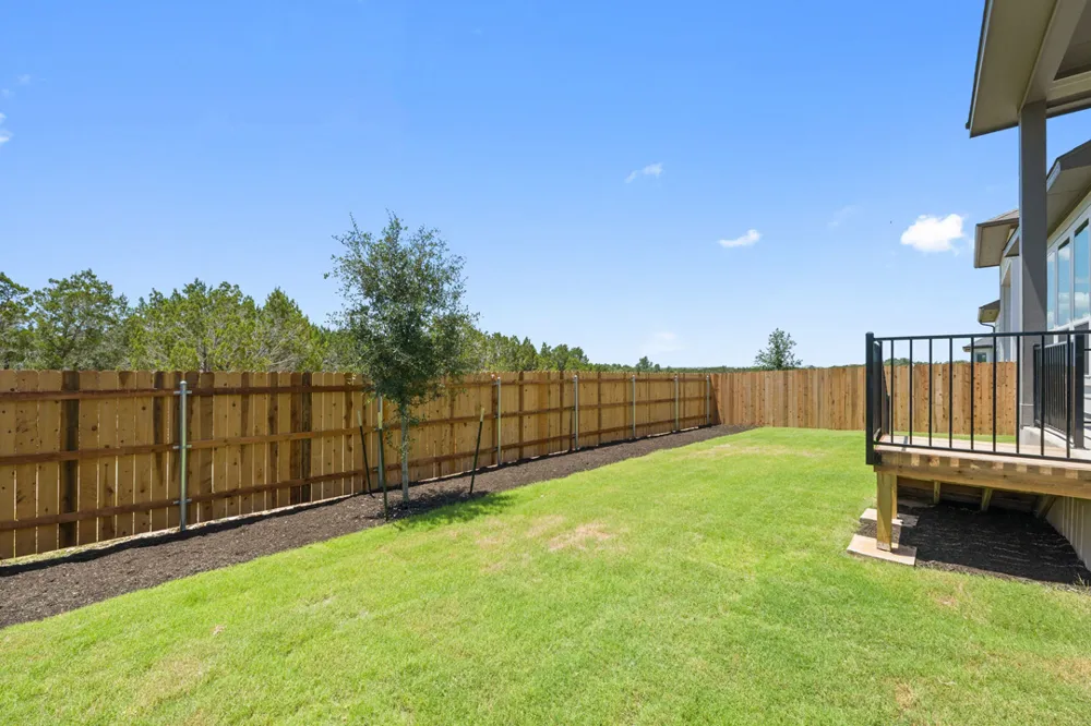 211 Craigends Yew Lane Dripping Springs, TX 78620