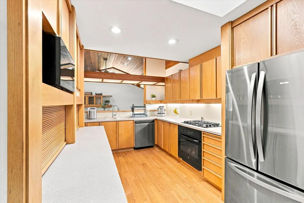 39277 Hemingway Avenue North Branch, MN 55056