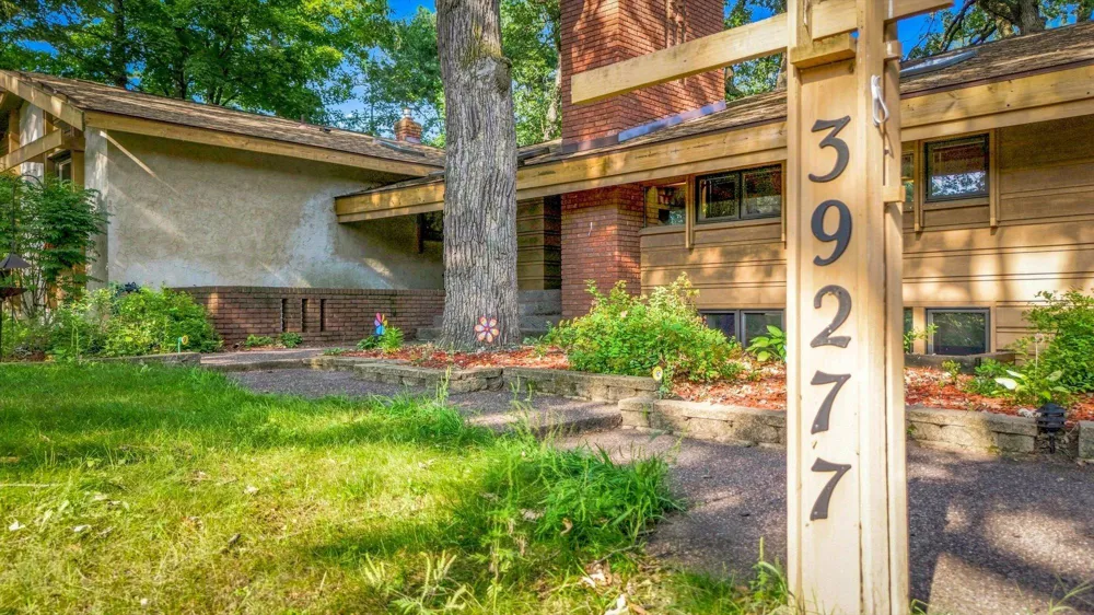 39277 Hemingway Avenue North Branch, MN 55056