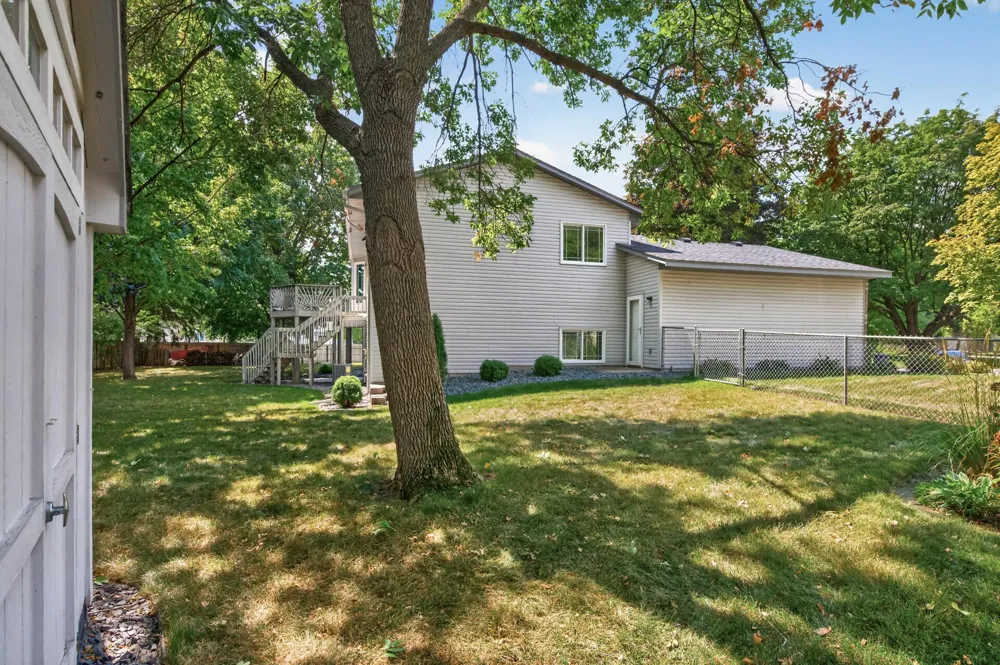 2878 117th Lane NW Coon Rapids, MN 55433