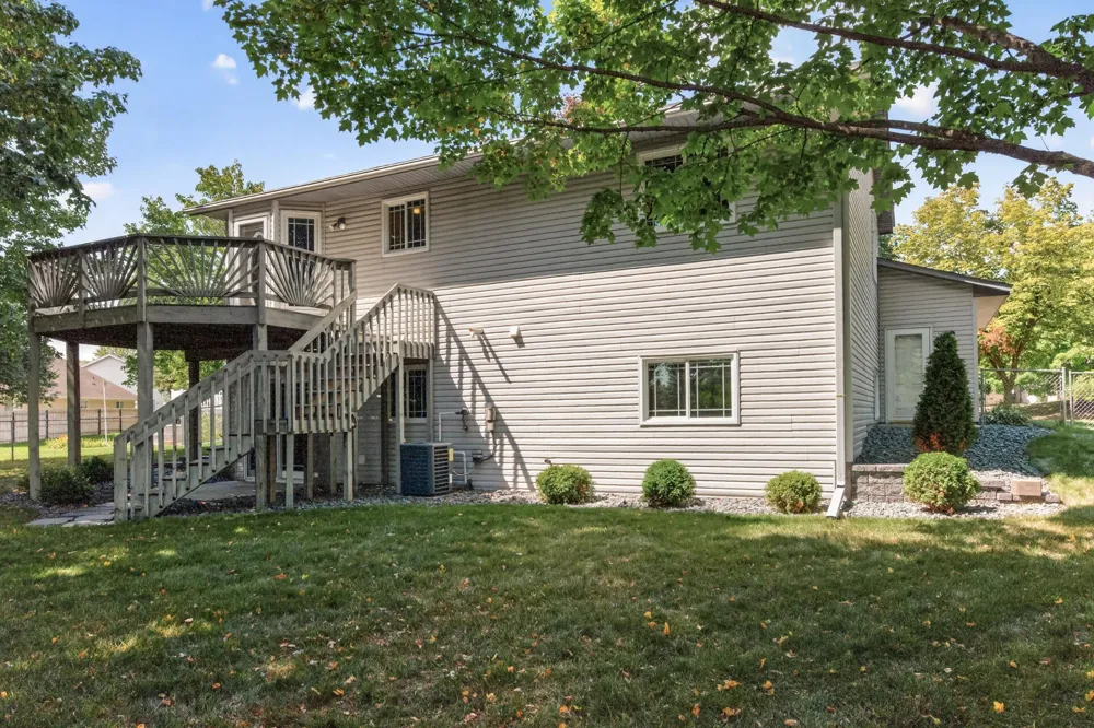 2878 117th Lane NW Coon Rapids, MN 55433