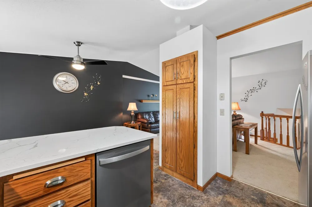 2878 117th Lane NW Coon Rapids, MN 55433