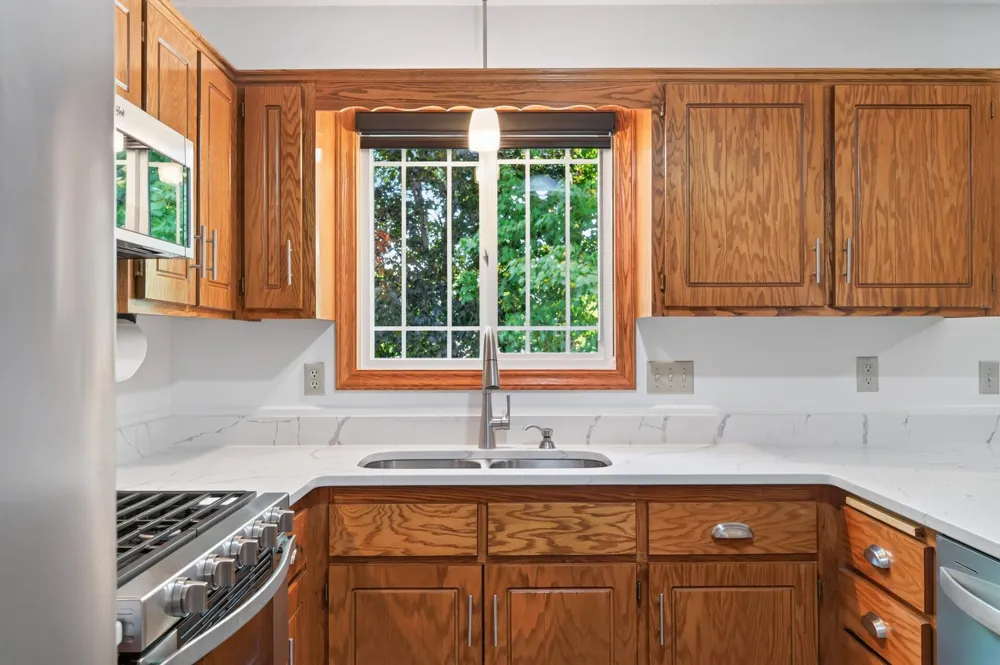 2878 117th Lane NW Coon Rapids, MN 55433