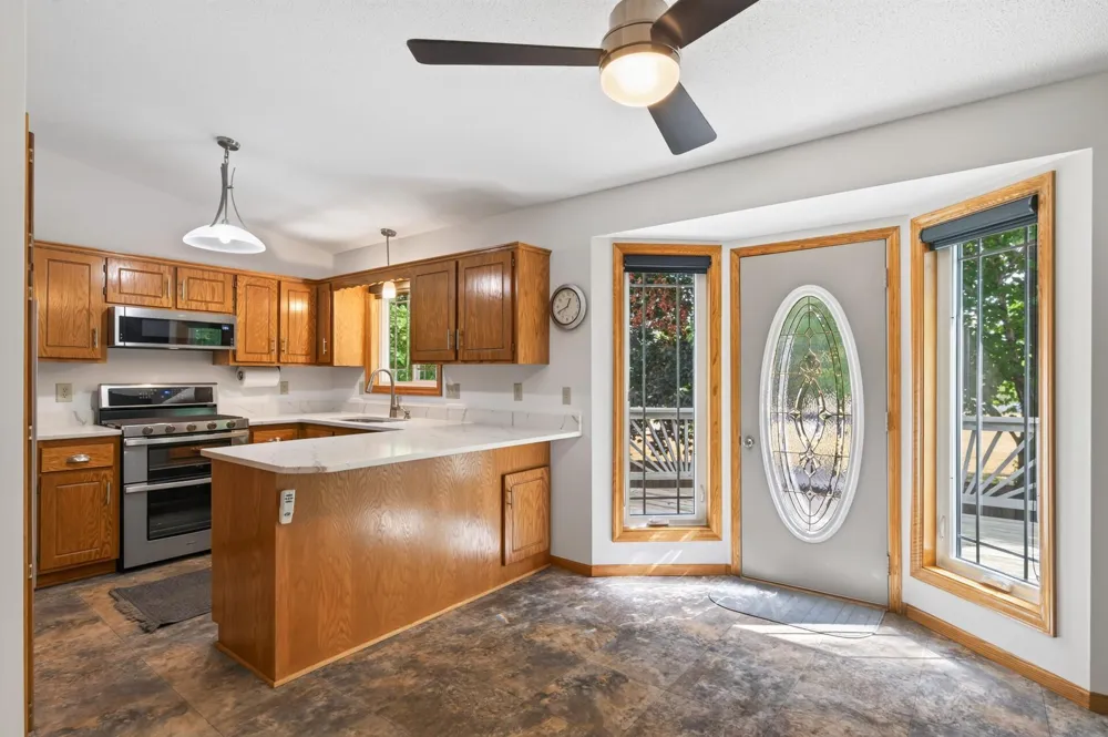 2878 117th Lane NW Coon Rapids, MN 55433