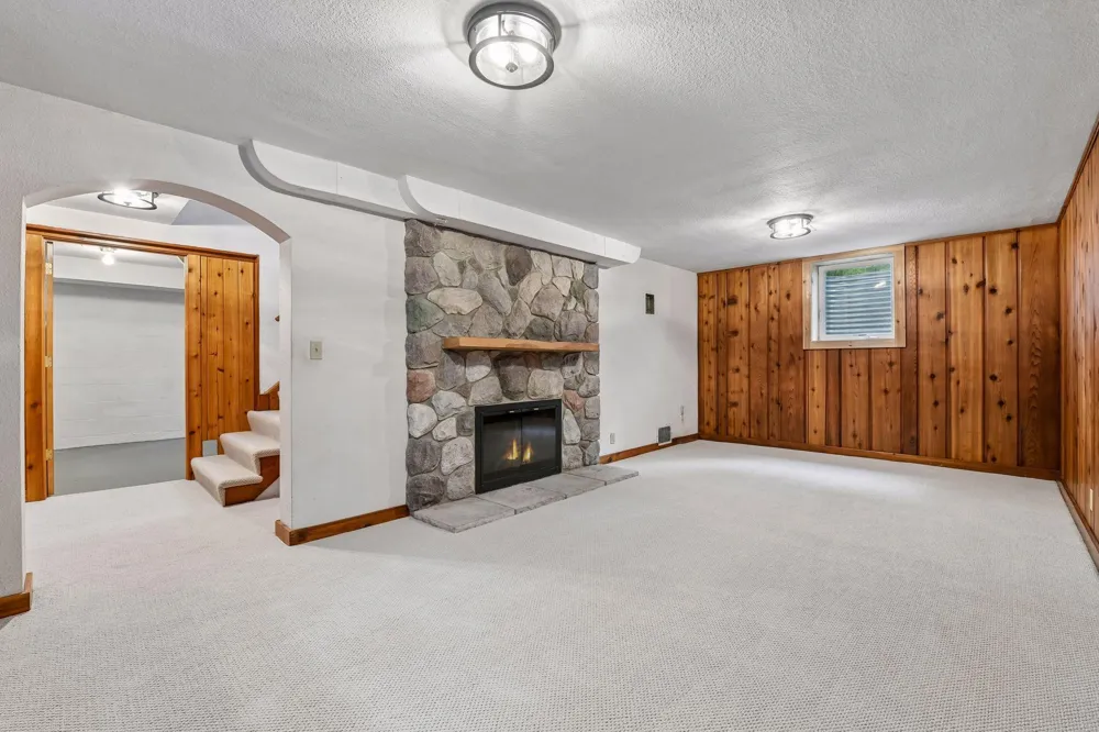 6 Edina Court Edina, MN 55424
