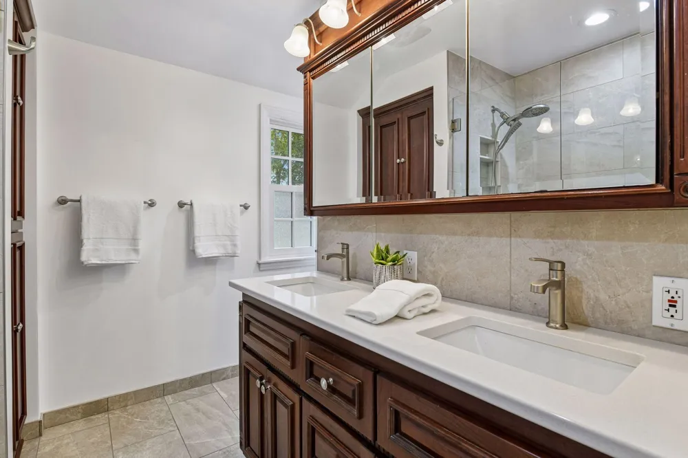 6 Edina Court Edina, MN 55424
