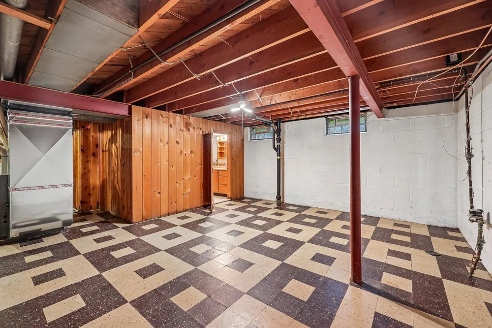 612 Russell Avenue S Minneapolis, MN 55405