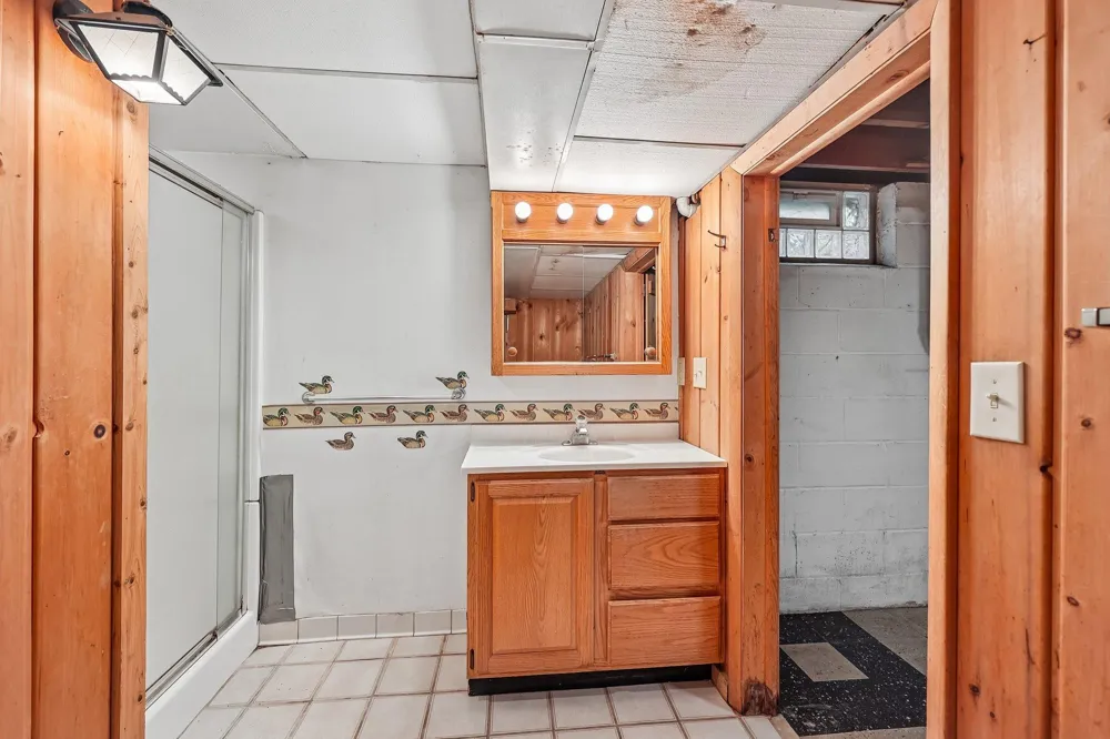 612 Russell Avenue S Minneapolis, MN 55405