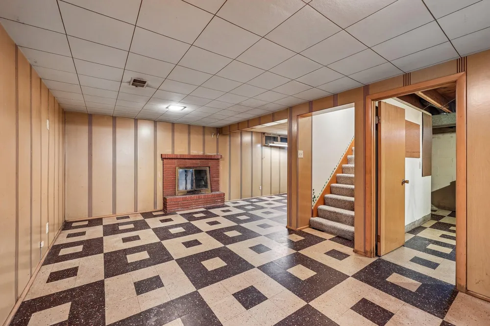 612 Russell Avenue S Minneapolis, MN 55405