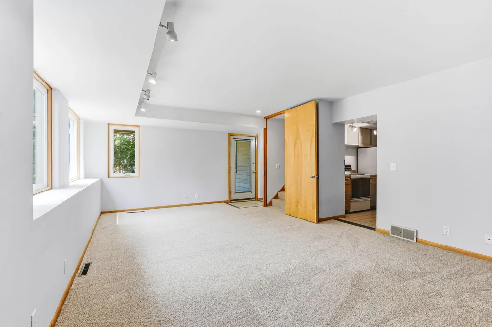 760 1st Avenue NW New Brighton, MN 55112