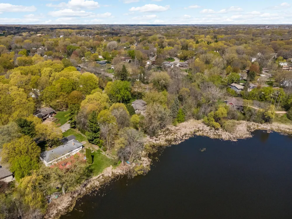 2120 Queensland Lane Plymouth, MN 55447