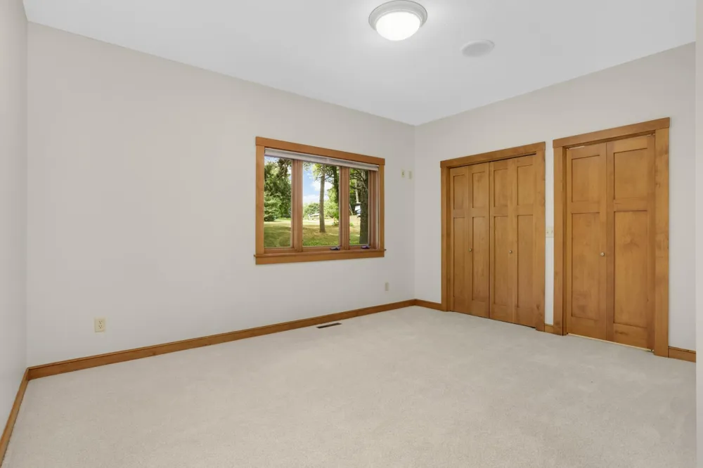 2120 Queensland Lane Plymouth, MN 55447