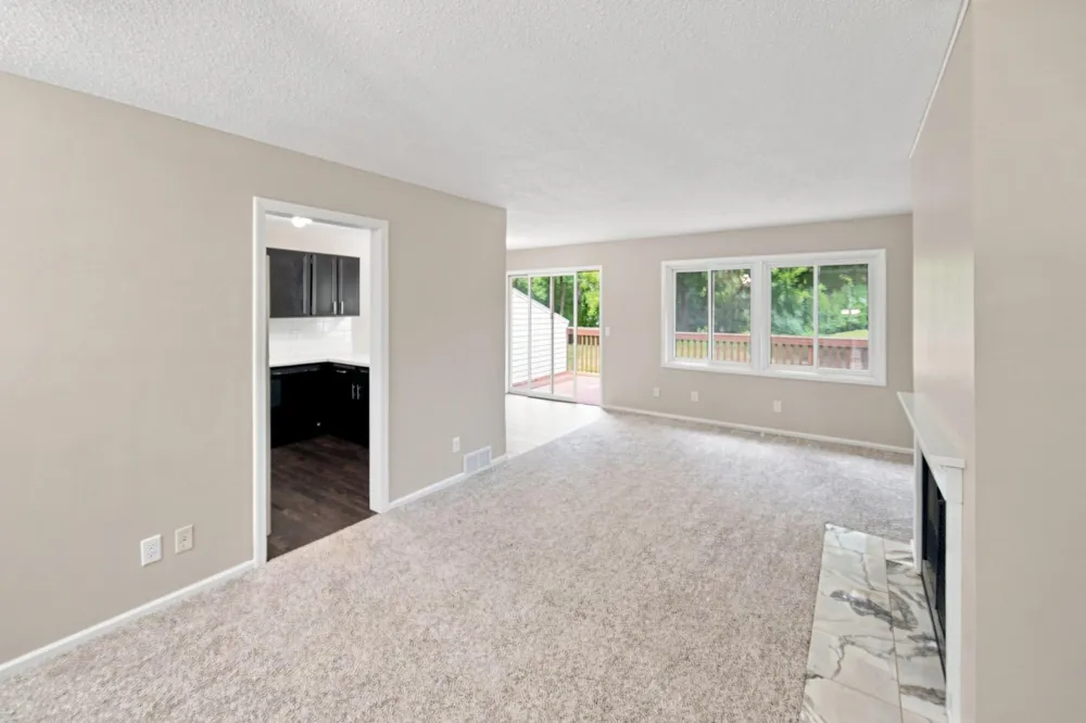 148 River Woods Lane Burnsville, MN 55337