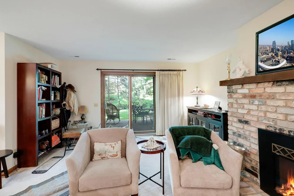 9702 Utica Road Bloomington, MN 55437