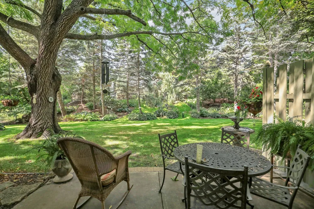 9700 Utica Road Bloomington, MN 55437