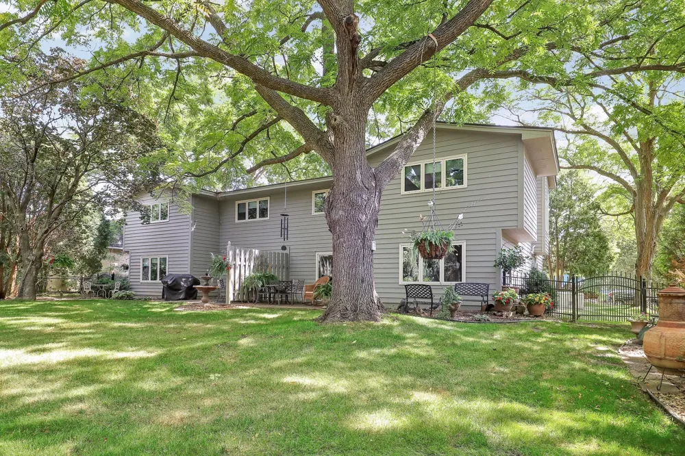 9700 Utica Road Bloomington, MN 55437