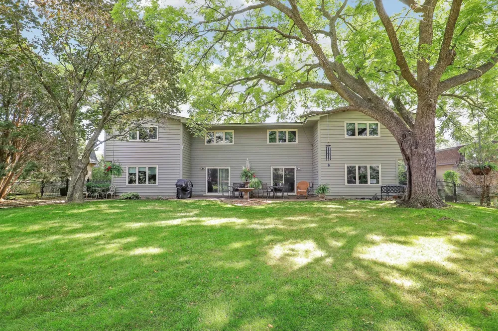 9700 Utica Road Bloomington, MN 55437