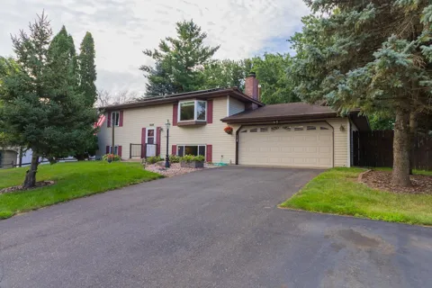 1388 Amaryllis Lane