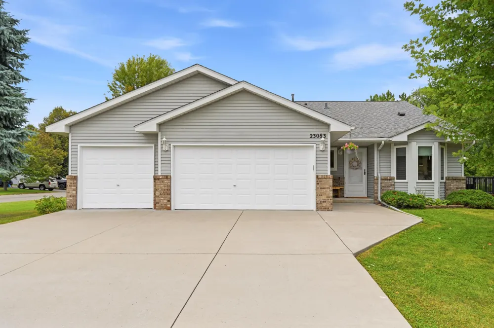 23083 Hearth Avenue Forest Lake, MN 55025
