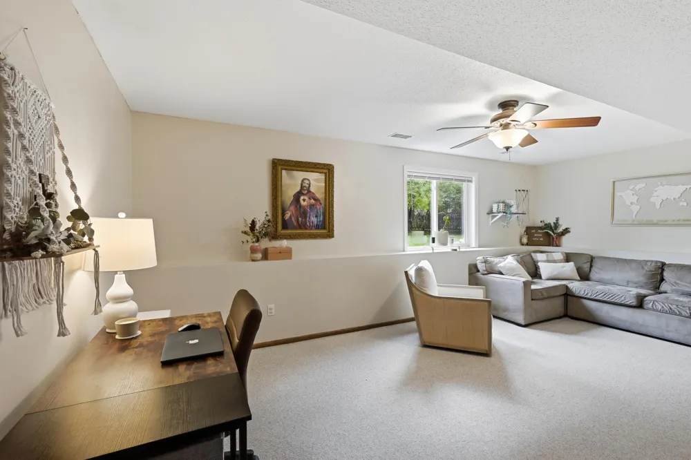 23083 Hearth Avenue Forest Lake, MN 55025