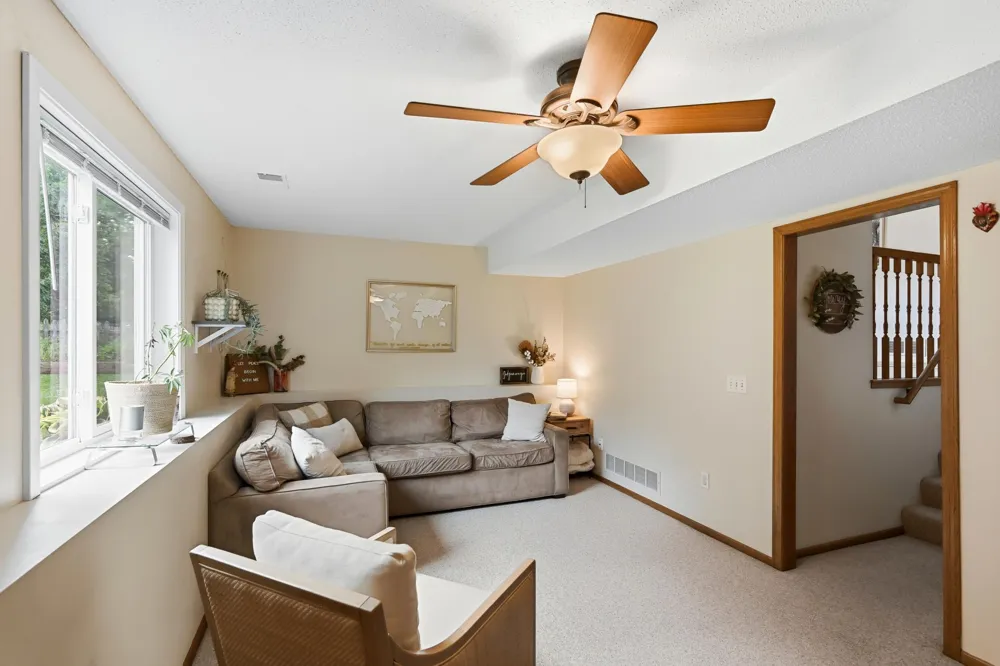 23083 Hearth Avenue Forest Lake, MN 55025