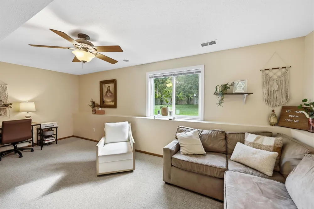 23083 Hearth Avenue Forest Lake, MN 55025