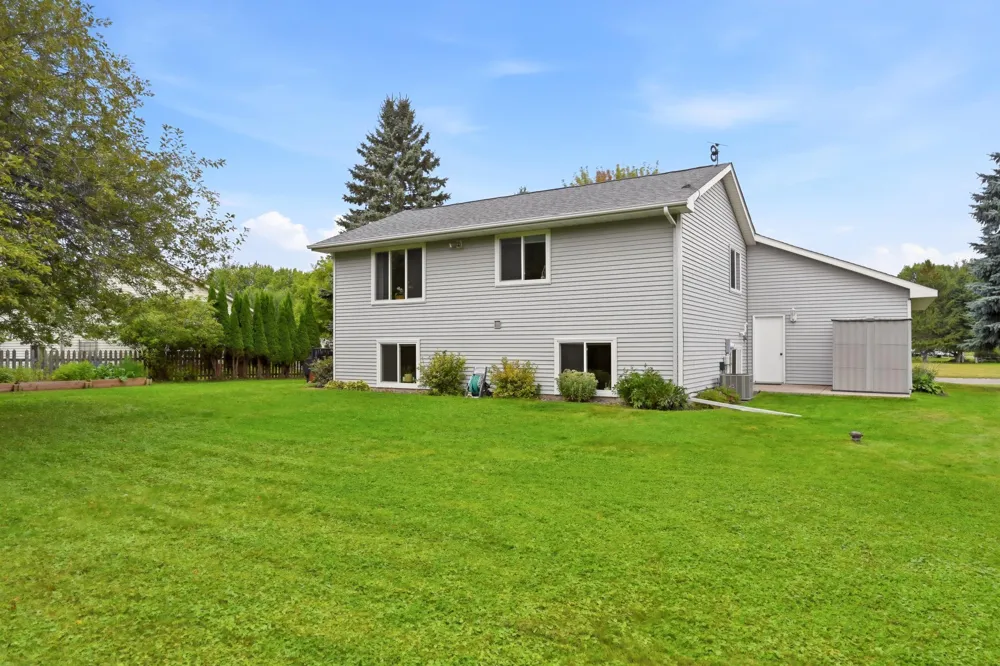 23083 Hearth Avenue Forest Lake, MN 55025