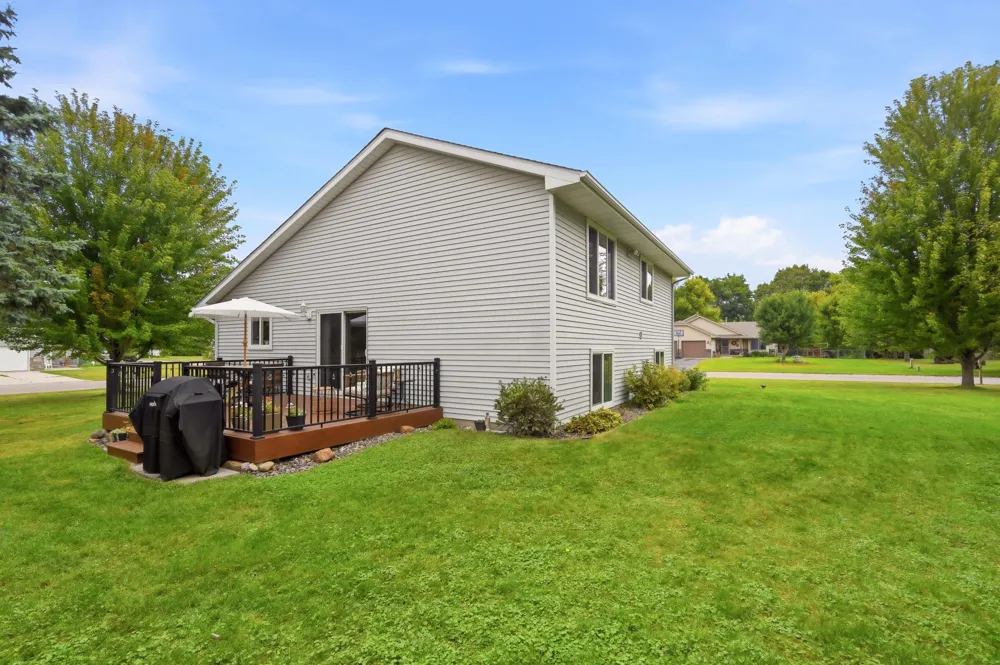 23083 Hearth Avenue Forest Lake, MN 55025