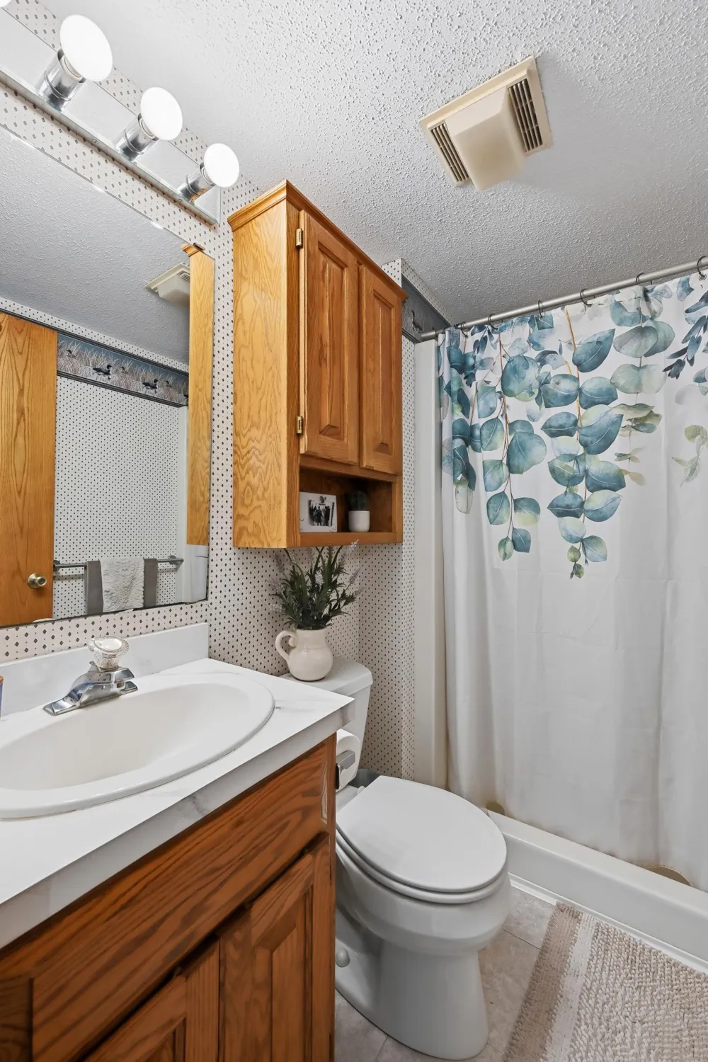 23083 Hearth Avenue Forest Lake, MN 55025
