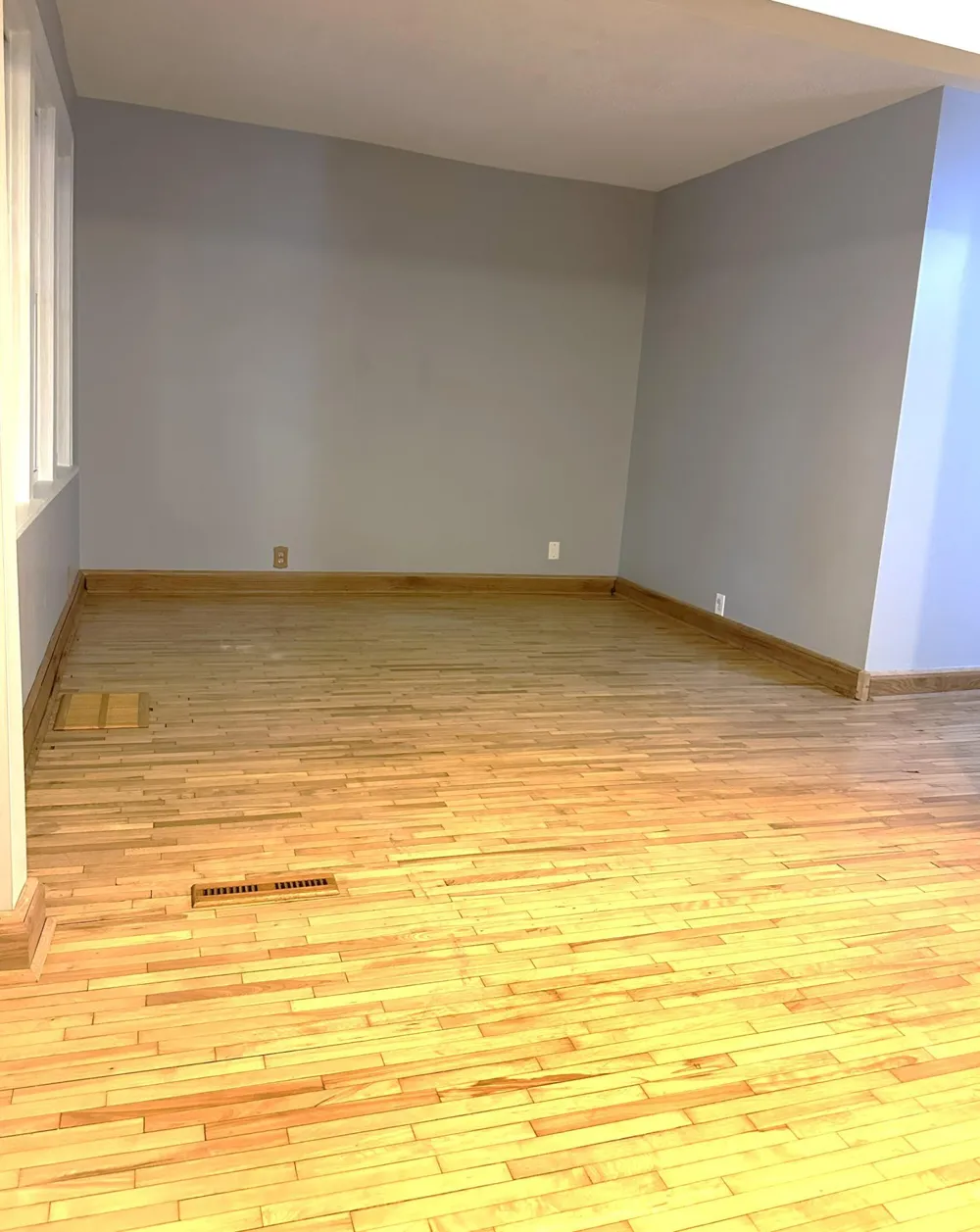 823 Juno Avenue Saint Paul, MN 55102