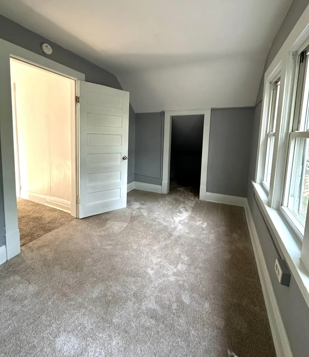 823 Juno Avenue Saint Paul, MN 55102