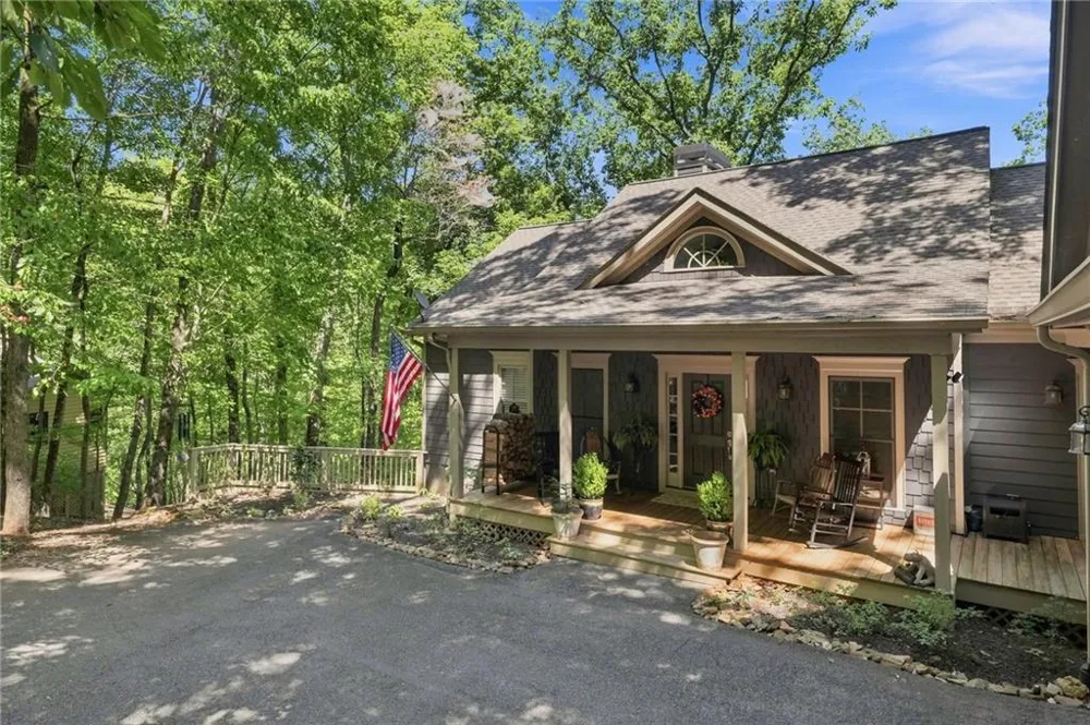 1458 Valley View Drive Big Canoe, GA 30143