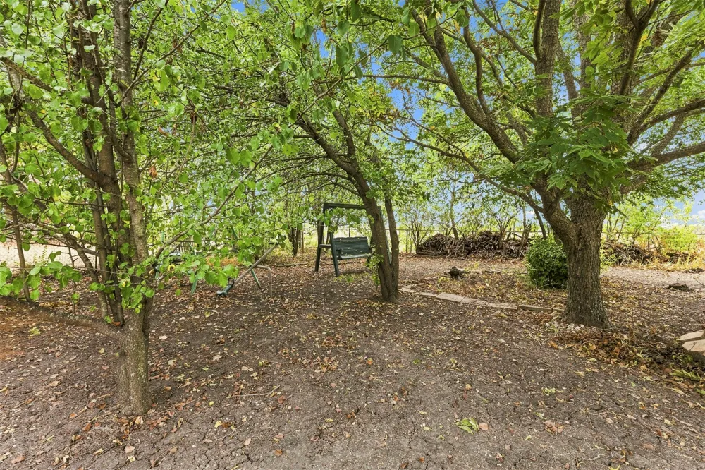 611 Dancer Lane Lancaster, TX 75146