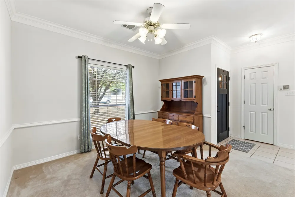 611 Dancer Lane Lancaster, TX 75146