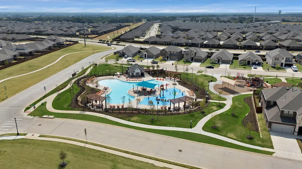 9812 Autumn Leaves Lane Aubrey, TX 76227
