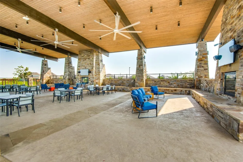 9812 Autumn Leaves Lane Aubrey, TX 76227