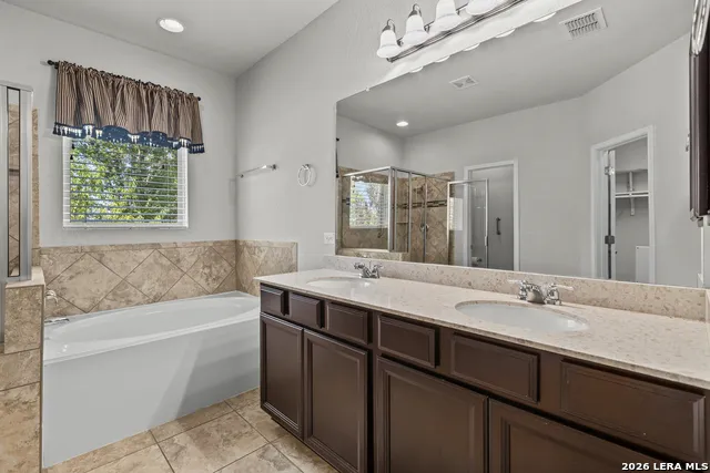 108 WINDSOR DR Boerne, TX 78006