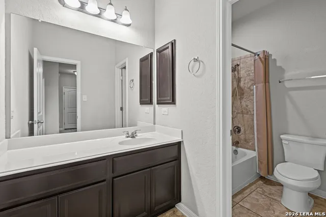 108 WINDSOR DR Boerne, TX 78006