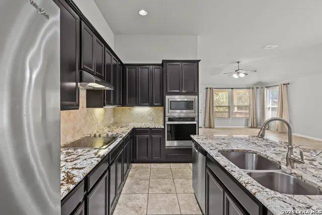 108 WINDSOR DR Boerne, TX 78006