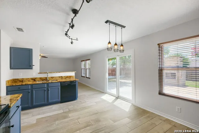 249 Hinge Cibolo, TX 78108