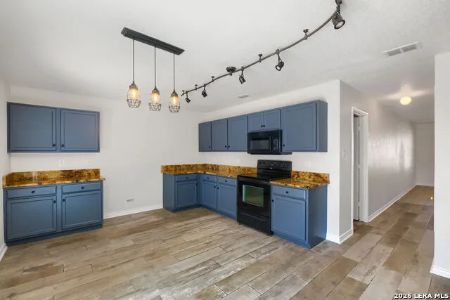 249 Hinge Cibolo, TX 78108