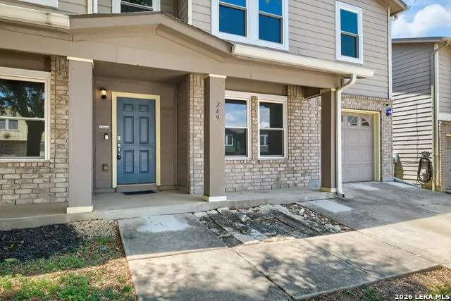 249 Hinge Cibolo, TX 78108